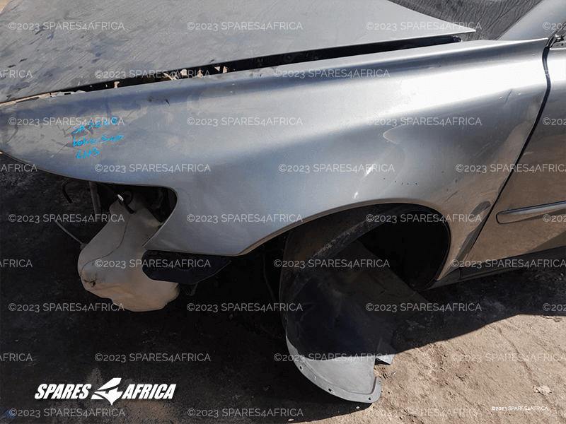 VOLVO S40 2005 - LEFT FRONT FENDER
